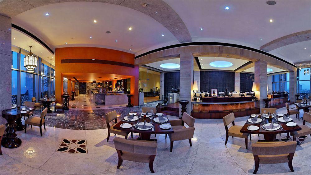 The Taj Mahal Palace, Bombay Esterno foto The restaurant