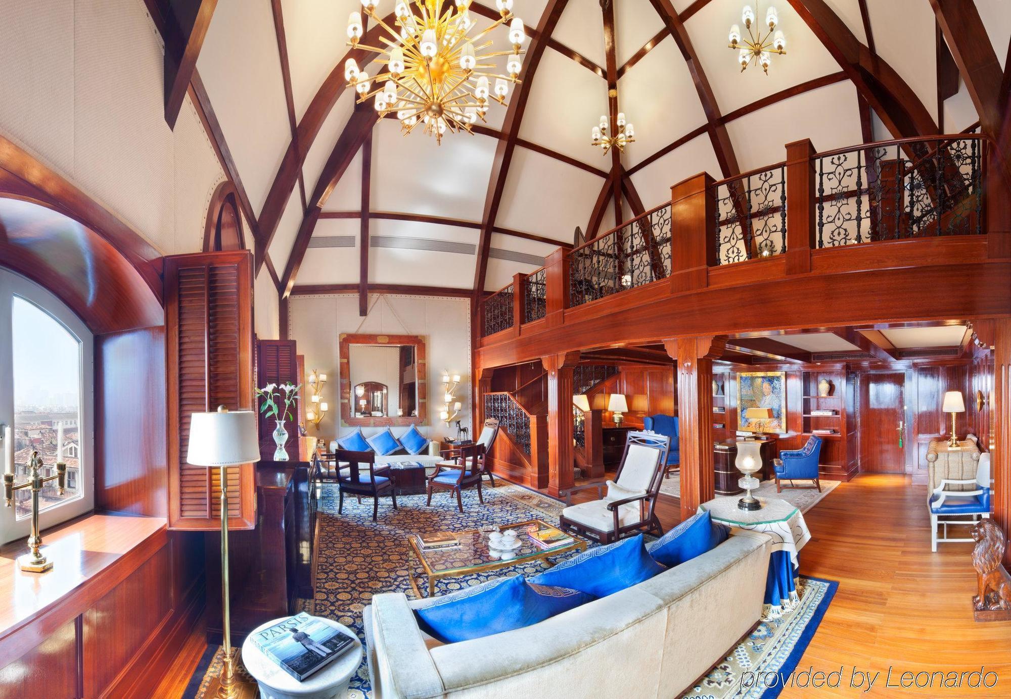 The Taj Mahal Palace, Bombay Interno foto The interior of the Royal Suite