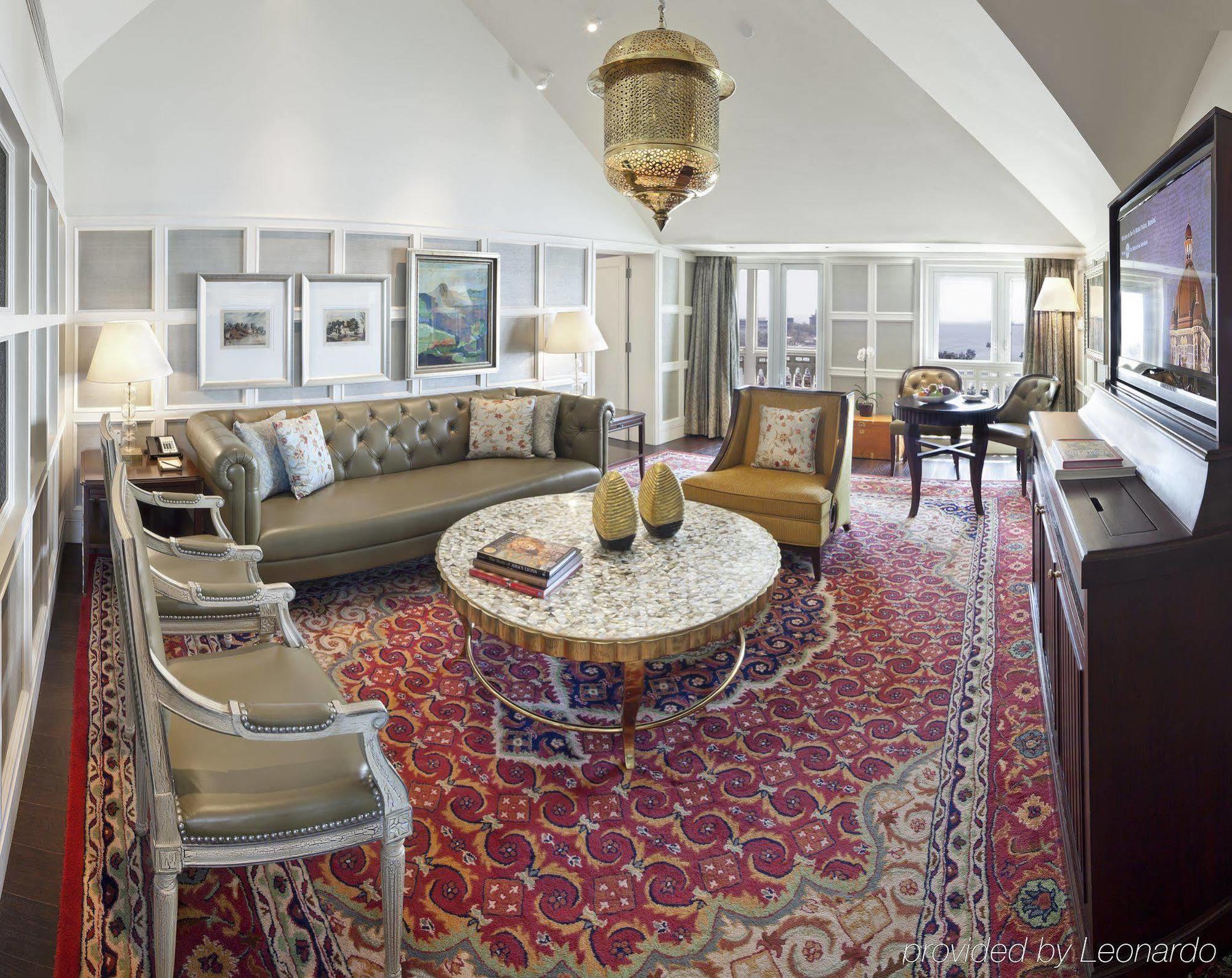 The Taj Mahal Palace, Bombay Esterno foto The living room of a suite at the Mandarin Oriental, Washington DC