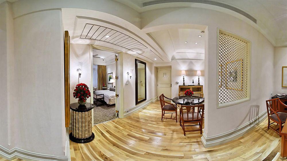 The Taj Mahal Palace, Bombay Esterno foto A suite at the Taj Mahal Palace